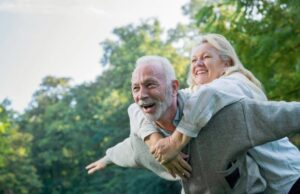 🌿 দীর্ঘায়ু লাভের উপায়: সুস্থ, সুখী ও দীর্ঘ জীবন পাওয়ার ৯টি বিজ্ঞানসম্মত পদ্ধতি