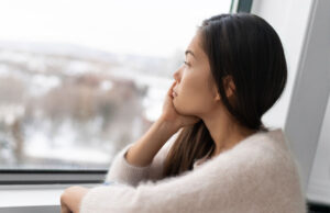 🧠🕊️ মন ভালো নেই? ঘরেই আছে সমাধান: উদ্বেগ ও মানসিক চাপ দূর করার ১০টি ঘরোয়া কৌশল মন ভালো নেই