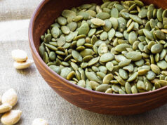 পুষ্টির পাওয়ারহাউস: কুমড়ার বীজের ১০টি বিস্ময়কর স্বাস্থ্য উপকারিতা কুমড়ার বীজের স্বাস্থ্য উপকারিতা