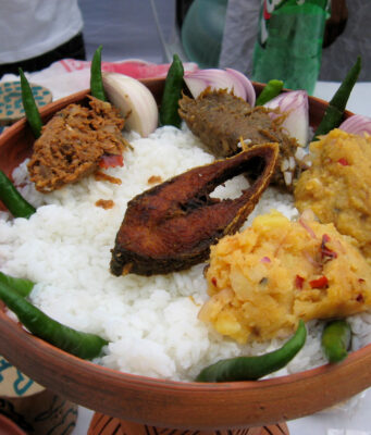 পান্তা ভাত: ঐতিহ্যের স্বাদে লুকানো স্বাস্থ্য রহস্য পান্তা ভাতের উপকারিতা