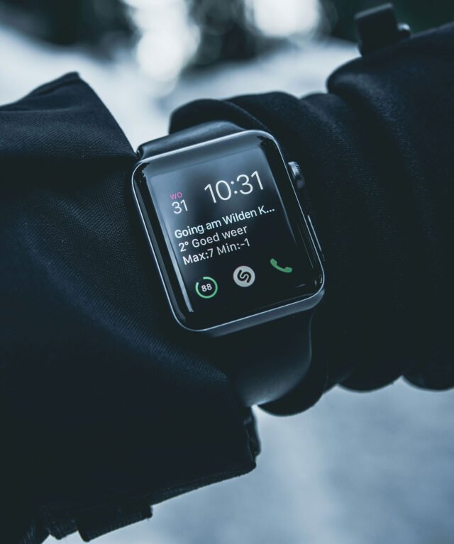 Apple-Watch-এর-কারণে-প্রাণে-বাঁচলেন-এক-ব্যক্তি Apple Watch-এর কারণে প্রাণে বাঁচলেন এক ব্যক্তি